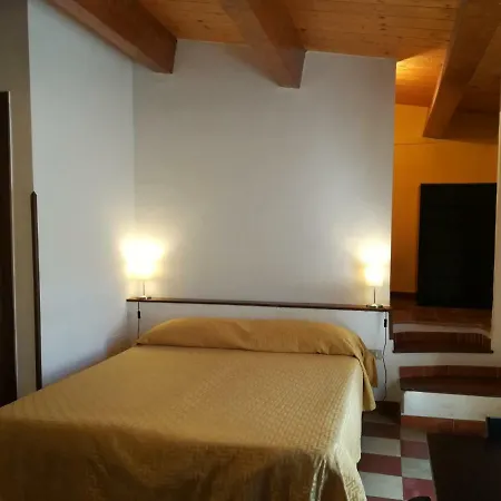 La Rocca Frühstückspension *